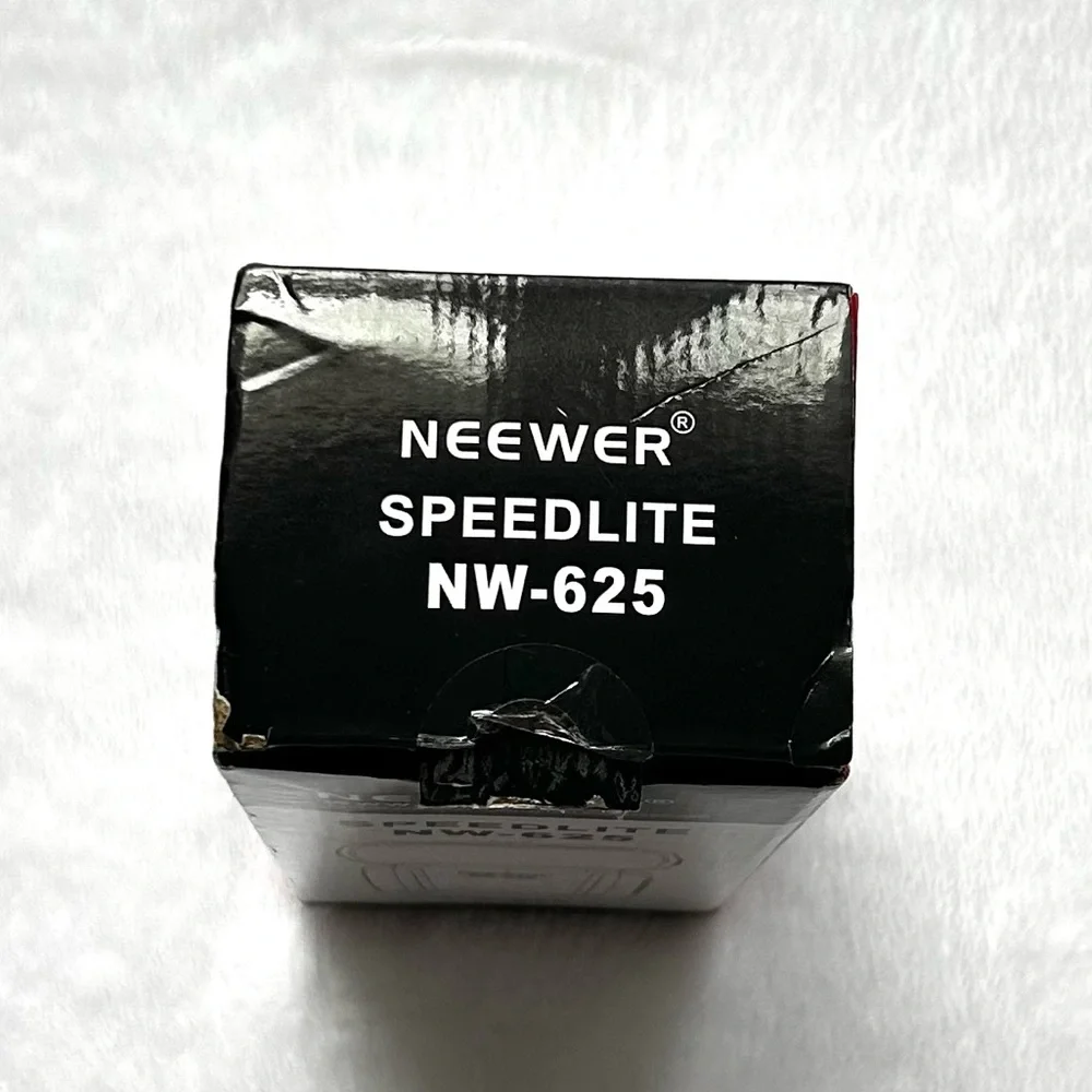 Neewer Speedlite NW-625